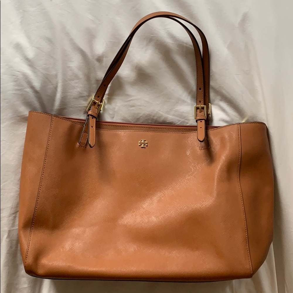 Tory Burch York Buckle Tote (Color Luggage)